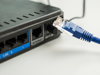 the internet cable is pulled out of the router.