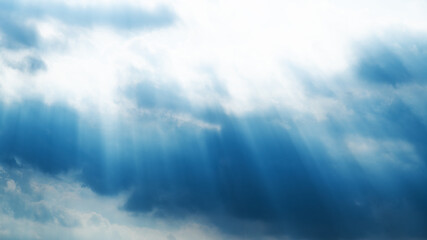 Wall Mural - the tyndale effect appears in the sky