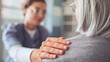 © sebra - Healthy lifestyle and medical concept, the healthcare worker talks to the elderly patient and comforts her