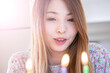 © Daisuke Morita - バースデーケーキを見て喜んでいる若い日本人女性