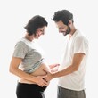 © Rawpixel.com - Pregnant woman with her husband