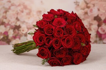 Wall Mural - Arrangement of red rose blossoms
