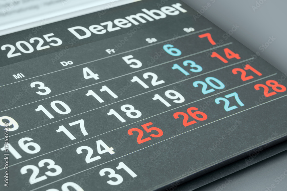Foto stock di Deutscher Kalender Monat Dezember 2025 Feiertage ...