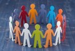 © Leonardo - Diversidad en el trabajo. Figuras de papel de varios colores que forman un círculo de equipo, simbolizando igualdad e inclusión