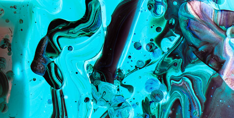 Canvas Print - Transcendent Inks: A Mesmerizing Dive into the World of Liquid Art