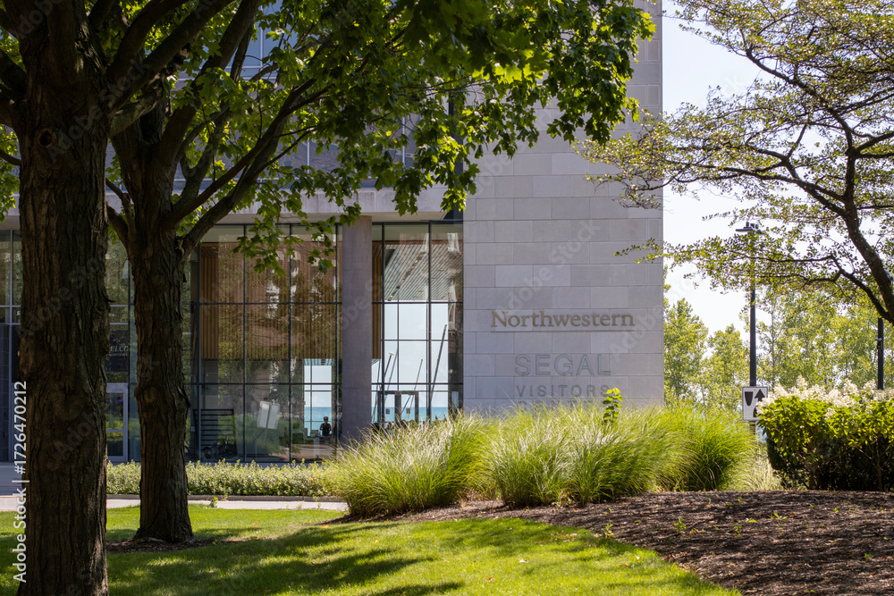 Photo Stock Evanston IL USA Aug 28 2025 Exterior View Of The 