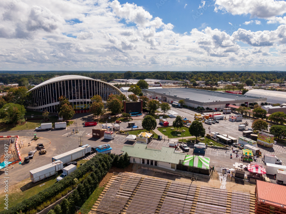 Photo Stock Raleigh, NC, USA - Oct. 7, 2025: Daytime Drone Images of