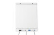© whitestorm - Isolated white flip chart whiteboard with markers, transparent background