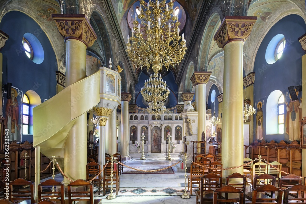 Interior with three naves, pulpit, chandelier, fresco, frescoes ...