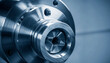 ©  A-photos - 精密加工された金属部品のクローズアップ