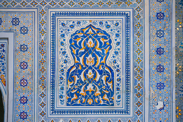  Blue tilework in the Kok Gumbaz Mosque (Blue Dome) : 15th century architecture in Shakhrisabz, Uzbekistan