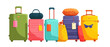 © Tejodi - 다양한 색상의 여행 가방들이 모여 여행 준비를 마친 모습을 보여줍니다. 휴가, 출장, 여행.