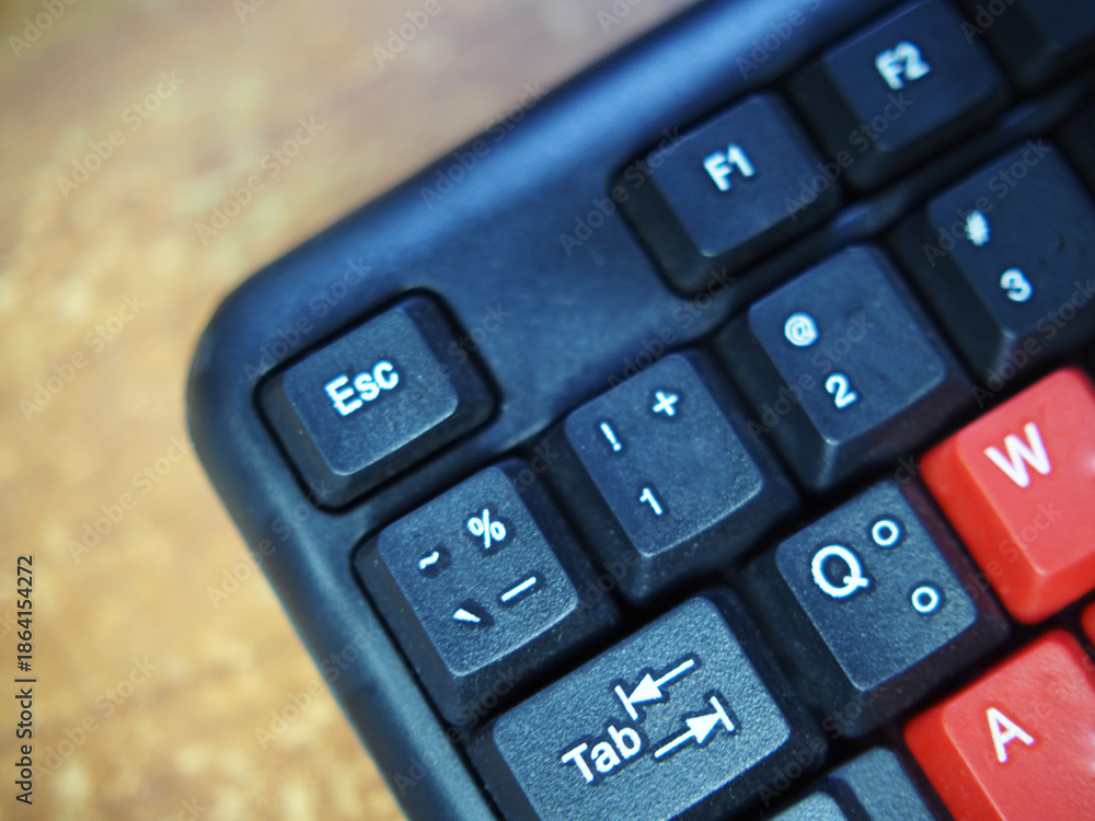 key board foe computer and butom active in black and red color