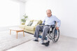 © maroke - 車椅子に乗る高齢男性と女の子