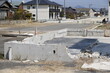 © umaruchan4678 - 解体工事と道路整備が進む住宅地の再開発現場。