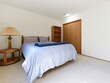 © Jonathan - Modern residential bedroom interior