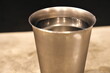 © taka - シンプルで洗練されたコップ、日常を彩る美しい器