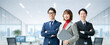 © Trickster* - 笑顔で並ぶ日本人ビジネスパーソンのチームワークイメージ（LP・バナー向け）, Smiling Japanese Business Team Standing Together