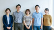 © Blue Studio - ベンチャー企業のビジネスチーム・スタートアップで働く日本人男女5人のポートレート
