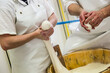 © Piergiorgio Greco - Lavorazione delle mozzarelle