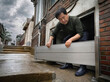 © eunhi - 침수 지역의 작업 / Working in Flooded Area