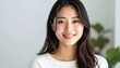 © migepon - 清楚で可愛らしい日本人女性の美容ポートレート 白背景のナチュラルスキンケアイメージ