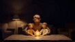 © David Martínez - Familia de plastilina con un padre y sus hijos contemplando una estrella luminosa en una mesa de madera, concepto de amor y esperanza