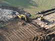 © keBu.Medien - Baumaschinen beim Trassenbau – Luftbild mit Radlader und Bagger bei Erdarbeiten