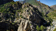 © anghifoto - La strada che collega Corte alla costa occidentale della Corsica attraversa panorami di montagna mozzafiato aperti su grandi vallate per poi insinuarsi nello stretto Canyon della Ruda.