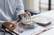 © Charlie's - Real Estate Broker Offering Home Insurance and Property Security Consultation for Safe House Purchase