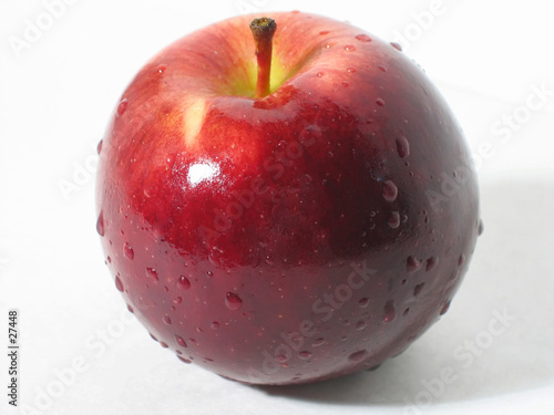 red apple