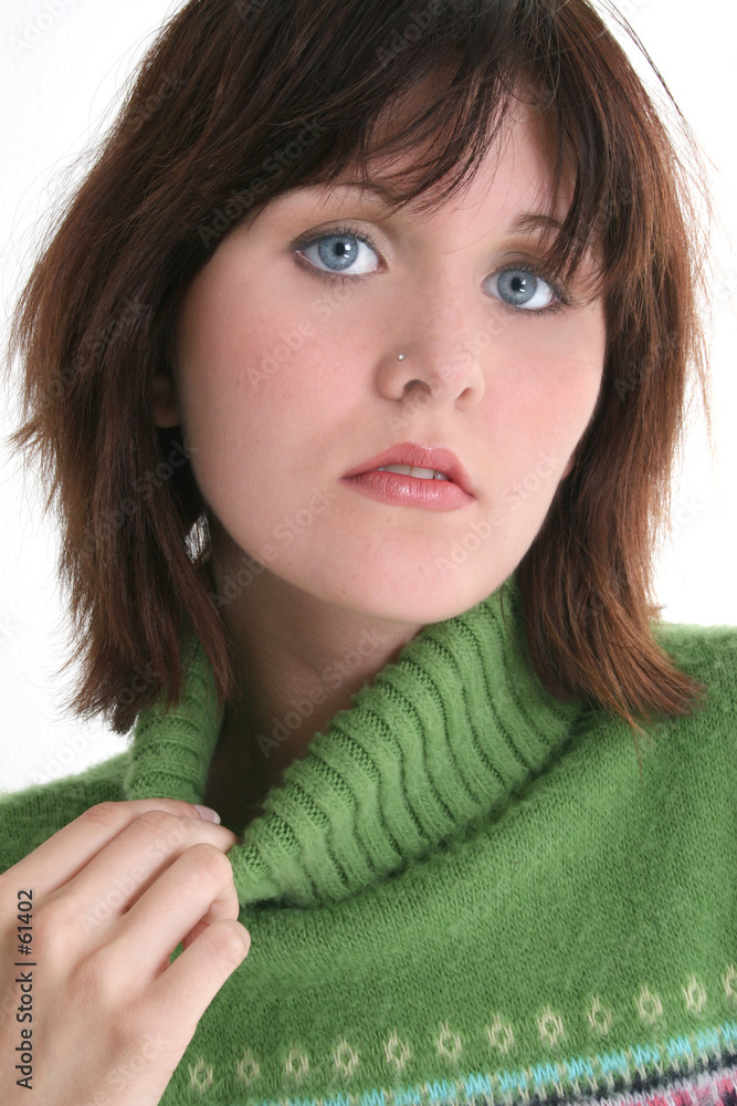 Φωτογραφία close up of beautiful teen girl in green sweater