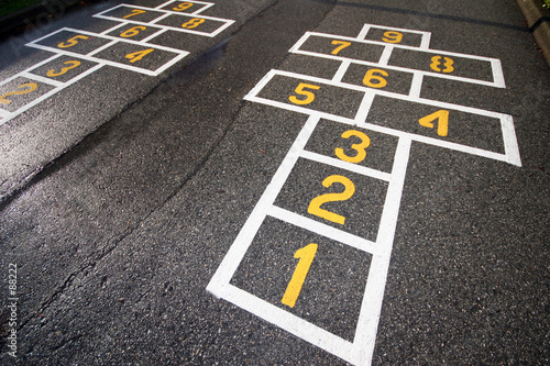 hop scotch