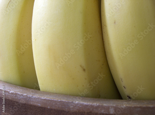 bananas in the bowl