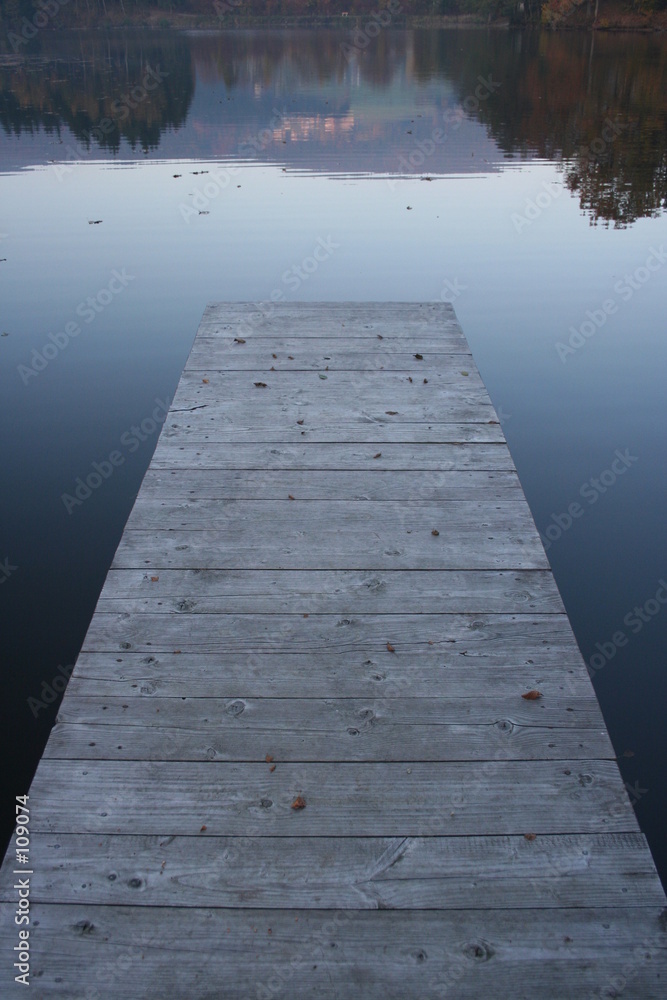 Obraz premium avancée sur l'eau