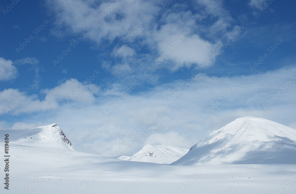 Ταπετσαρία snowy mountains in Kungsleden, Lapland, North of Sweden