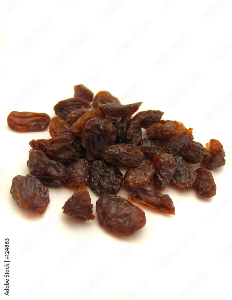 pile of raisins