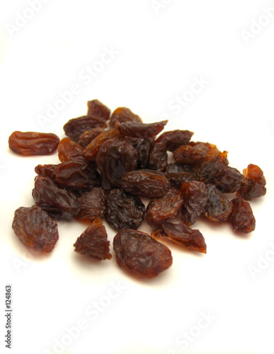 pile of raisins