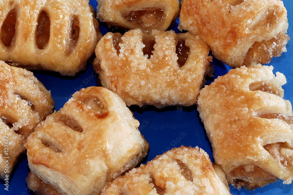 mini puffed pastries mini puffed pastries