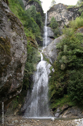 benkar waterfall - nepal
