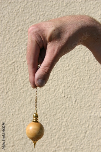 main et pendule
