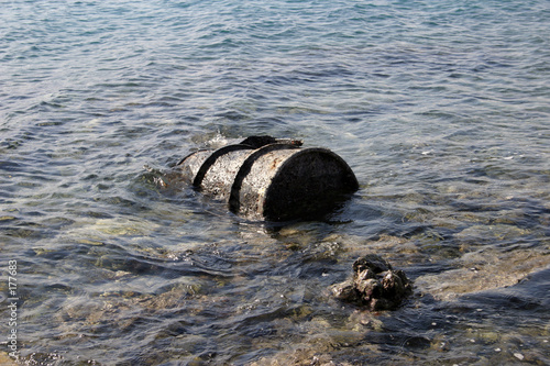 can in sea