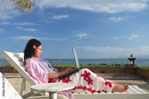 Tableau sur toile enjoying life while working at the beach
