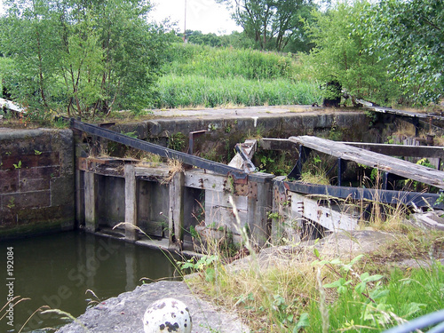 disused lock 3