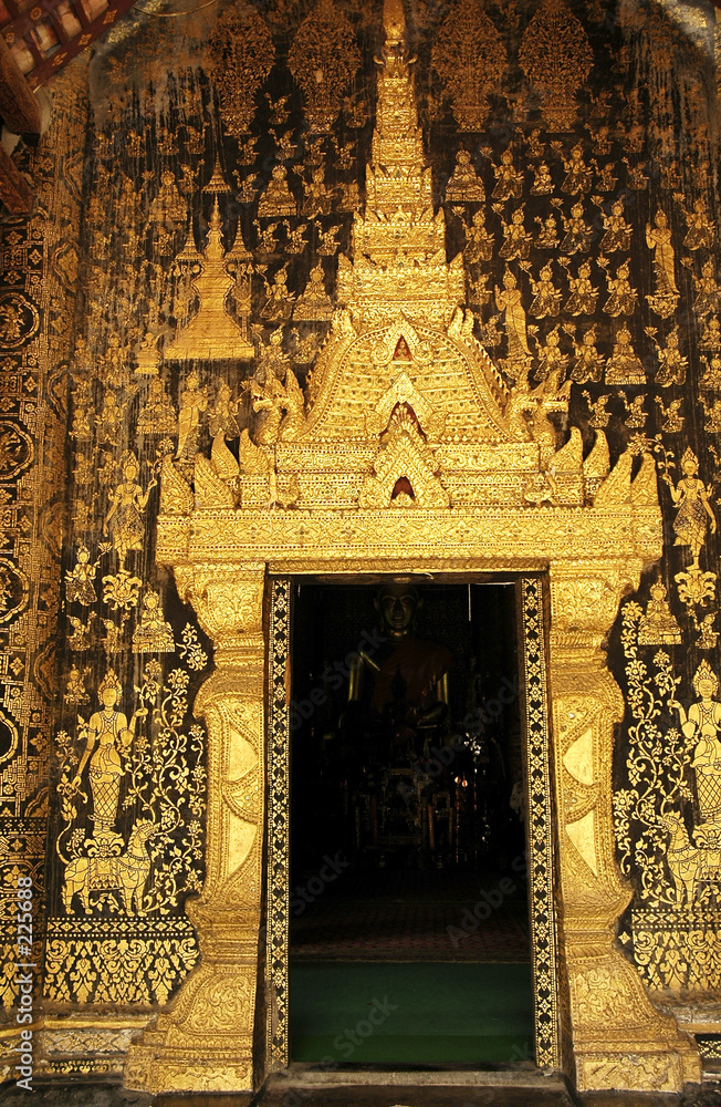 laos, luang prabang: temple