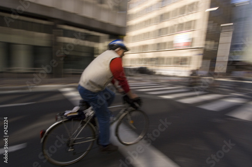 cycliste à bruxelles © Eric Isselée