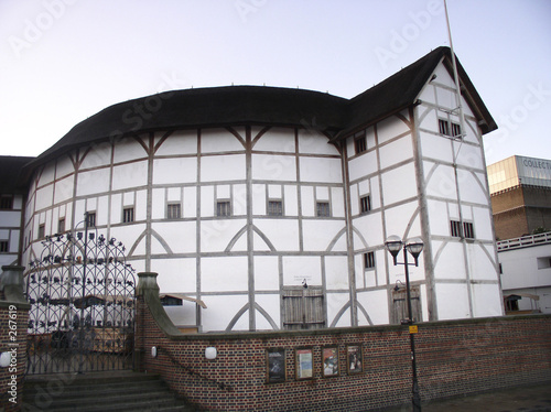 фотографія shakespear's globe theatre