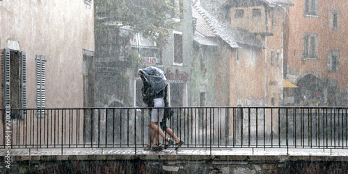 sous la pluie 2