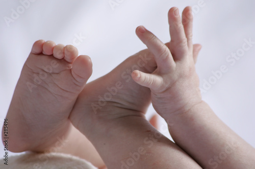 baby hands and feet