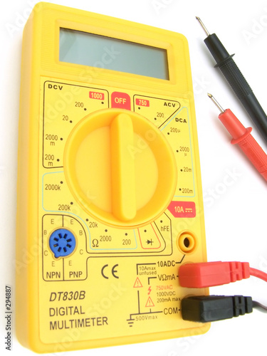 digital multimeter 03